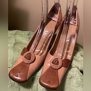 Brand Prada. Made in Italy. Womens Shoes. Beautiful Classic Heels, Size 37 1/2